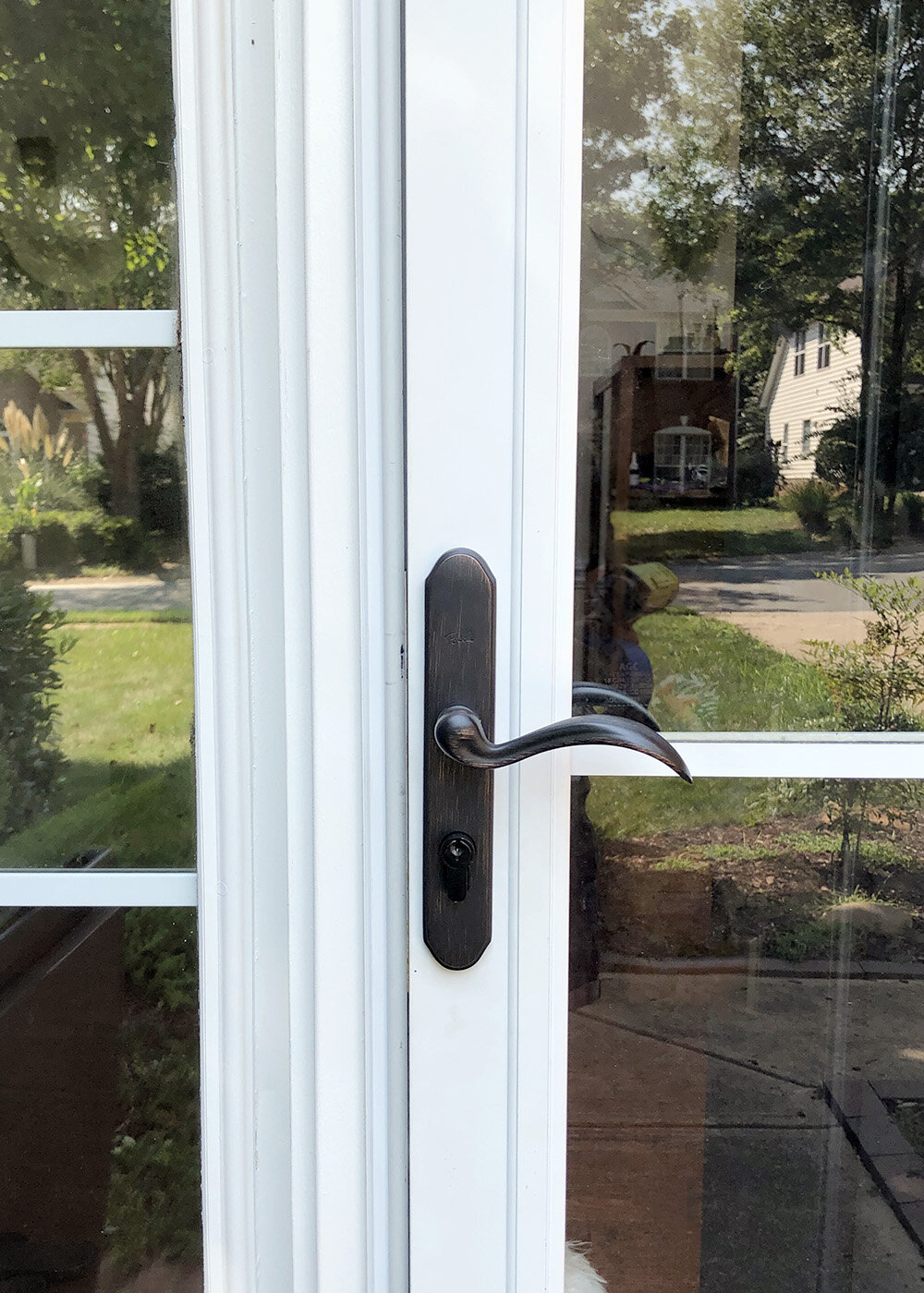 newoilrubbedbronzestormdoorhandle7C5ThingsWeUpdatedtoImprovetheCurbAppealofOurHomeformat1500w | Tag and Tibby New storm door