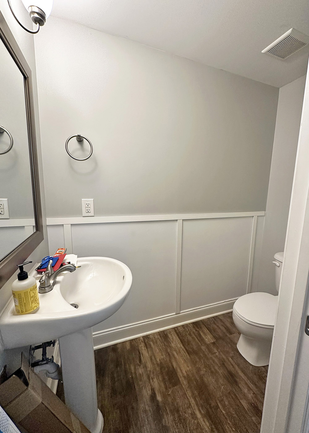 beforewallpaper-2 | Tag and Tibby How to create faux board and batten, apartment friendly and temporary
