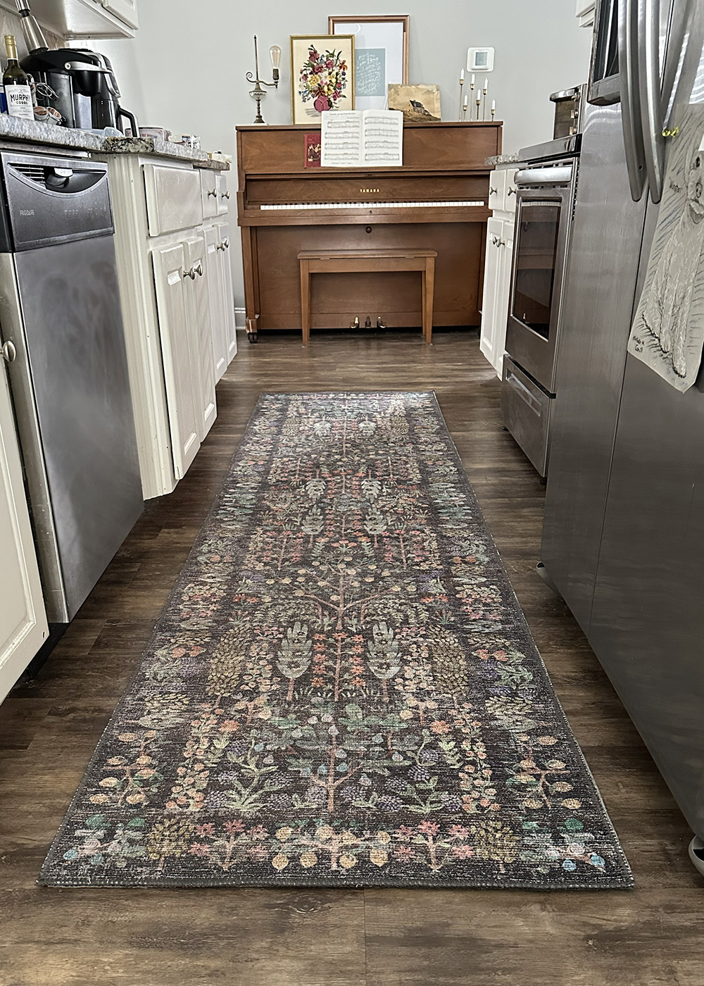 maisoncharcoalrugrunner | Tag and Tibby Rifle paper co runner review in a kitchen. Grove charcoal design in the maison collection